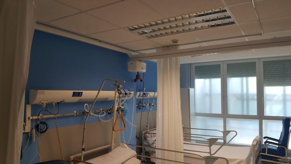Grúa de techo en terapia intensiva